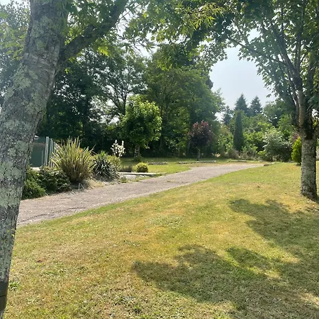 Locations Les Courreges Hotel 3*